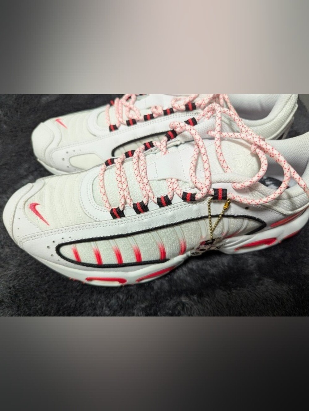 Nike Airmaxes... NEW $240 Mens 12